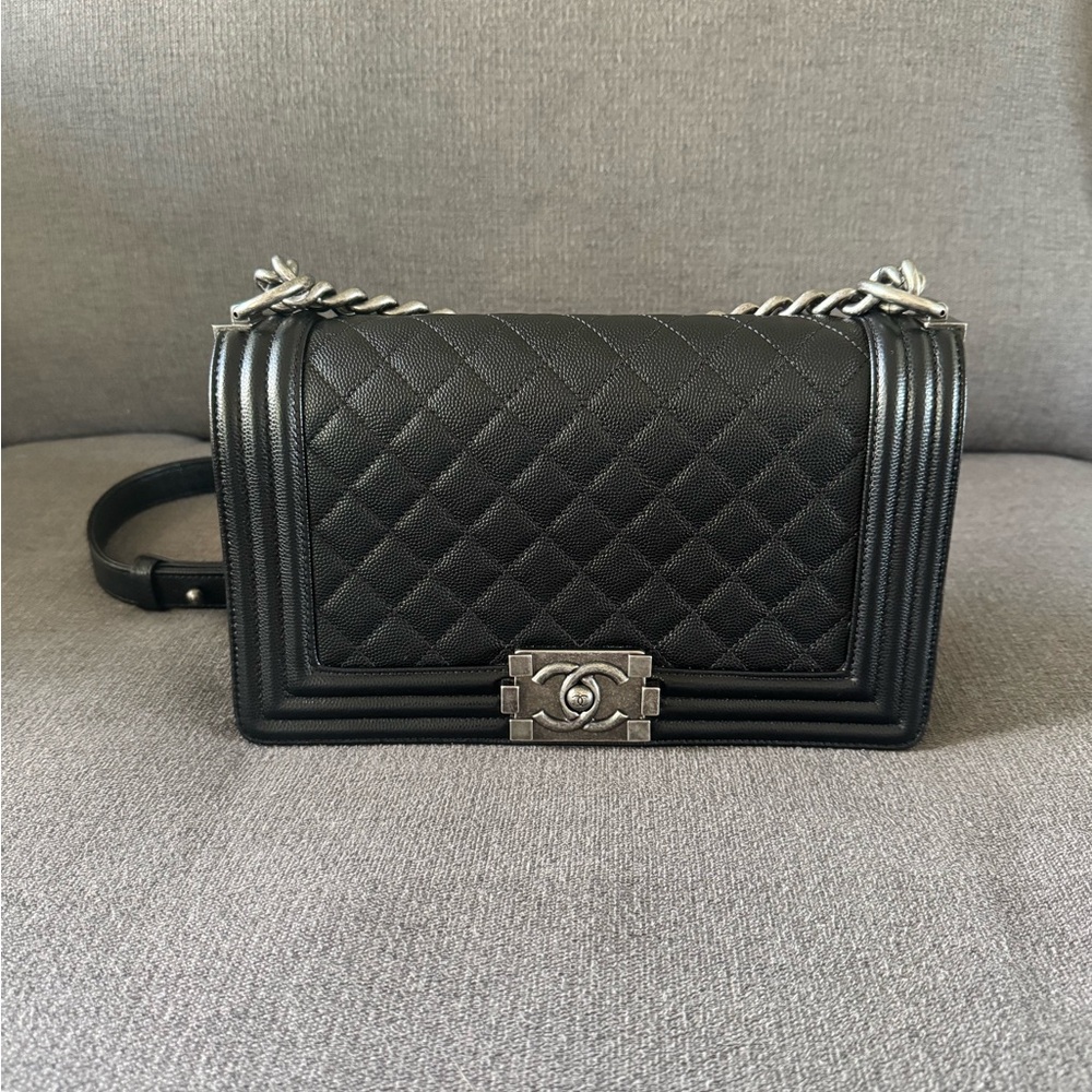 CHANEL 2019 Medium Boy Bag